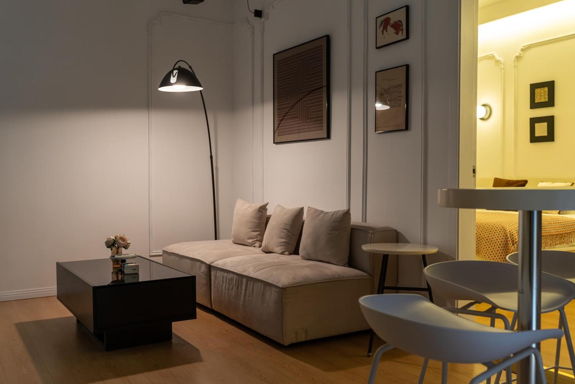 Apartment Yi Du - Near People's Square Metro Station And The Bund *